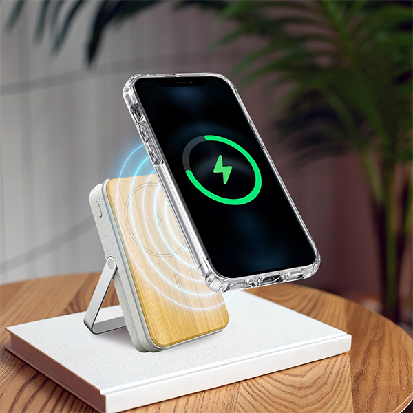 10,000mAh MagSafe Power Bank